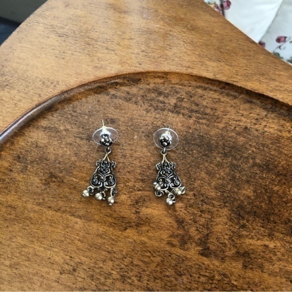 Vintage Pierced Earrings
Good condition - Picture 1 of 2